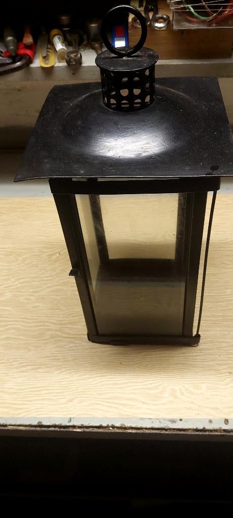 Grande lanterne noire avec panneaux de verre, Comme neuf, Enlèvement, Métal, Chandelier