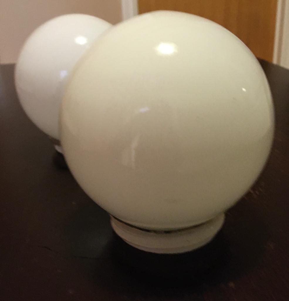 Glazen witte bollen voor lamp, Antiek en Kunst, Ophalen of Verzenden