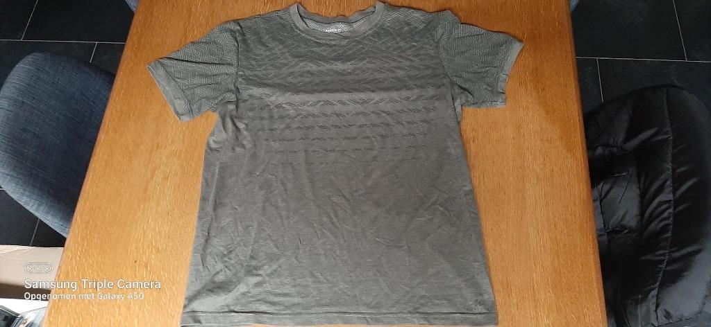 T-shirt Decathlon maat M, Maat 48/50 (M), Wandelen of Outdoor, Ophalen of Verzenden, Decathlon