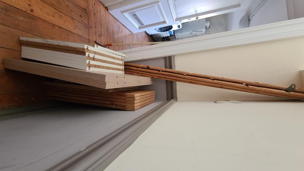 A donner Planches + étagère (sans les vis), Schrijnwerk of Zaagwerk