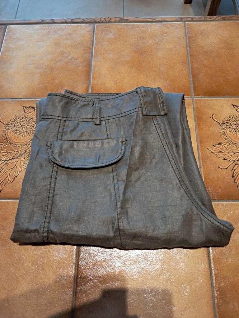 I.K.K.S. 40 kaki glanzende linnen 3/4 broek, Maat 38/40 (M), Overige typen, Overige kleuren, IKKS