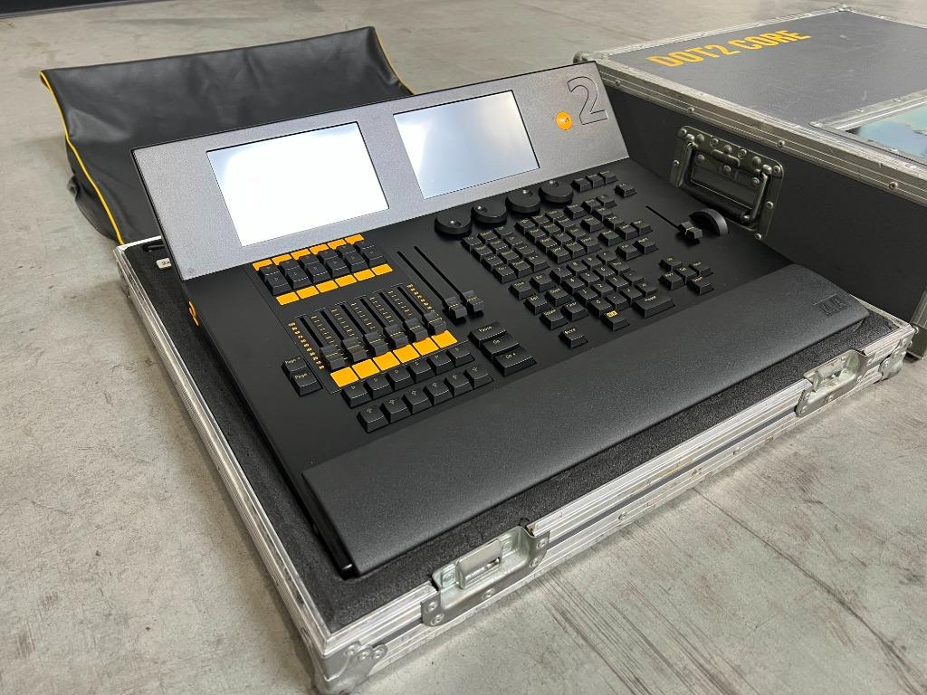 MA Lighting dot2 core incl. case, Musique & Instruments, Enlèvement ou Envoi, Comme neuf, Couleur