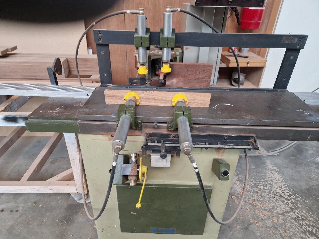 gatensteekmachine, Ophalen