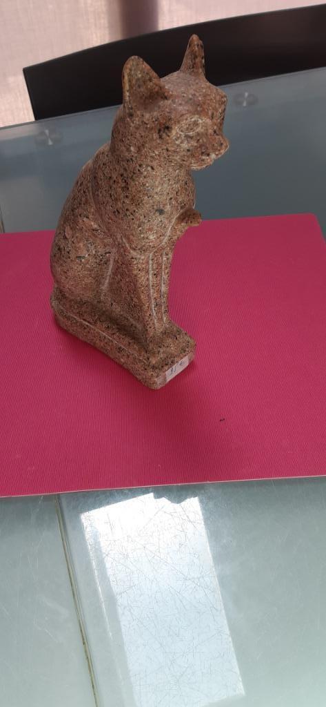 egyptische kat in steen, Ophalen of Verzenden, Zo goed als nieuw, Dier