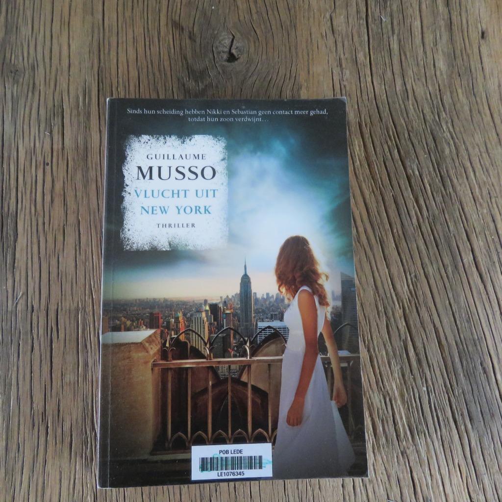 Vlucht uit New York Guillaume Musso, Enlèvement ou Envoi