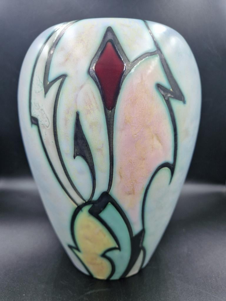 Vaas 1492 Artistique Flora Gouda Holland Plateel, Enlèvement ou Envoi