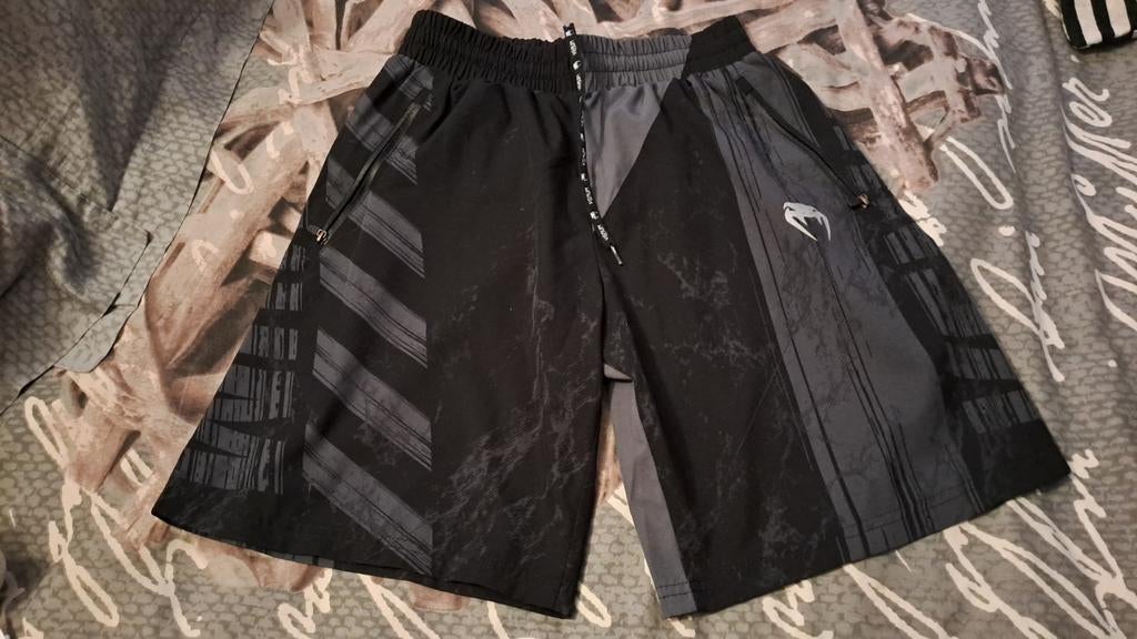 Short de boxe Venum taille S, Ophalen