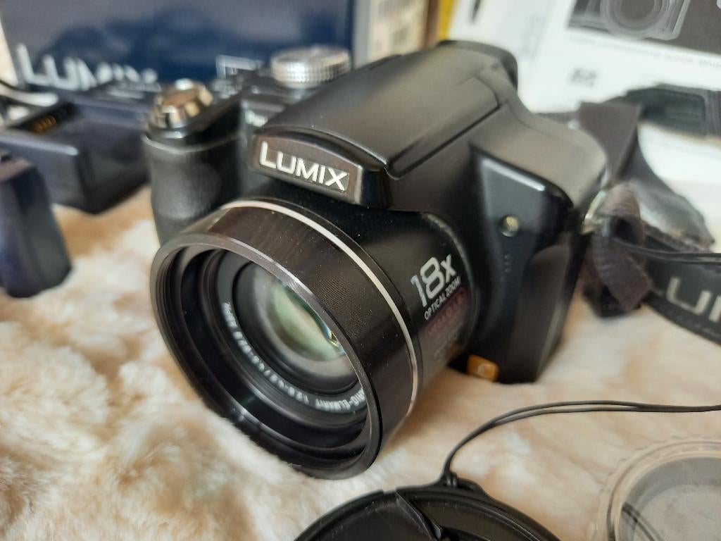 Appareil photo Panasonic Lumix FZ18 + accessoires complets, Audio, Tv en Foto, Fotocamera's Digitaal, Gebruikt, Overige Merken