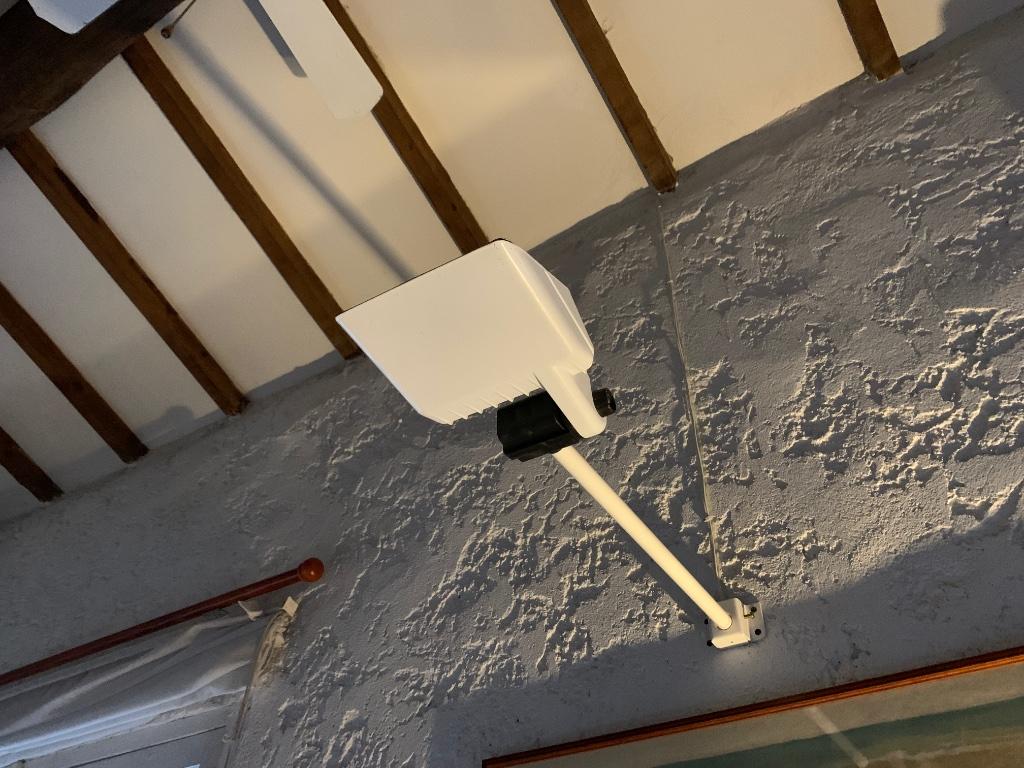 Spot orientable 2 pcs blanc led L 73cm vintage années '70, Maison & Meubles, Lampes | Spots, Utilisé, Spot encastrable ou Spot mural