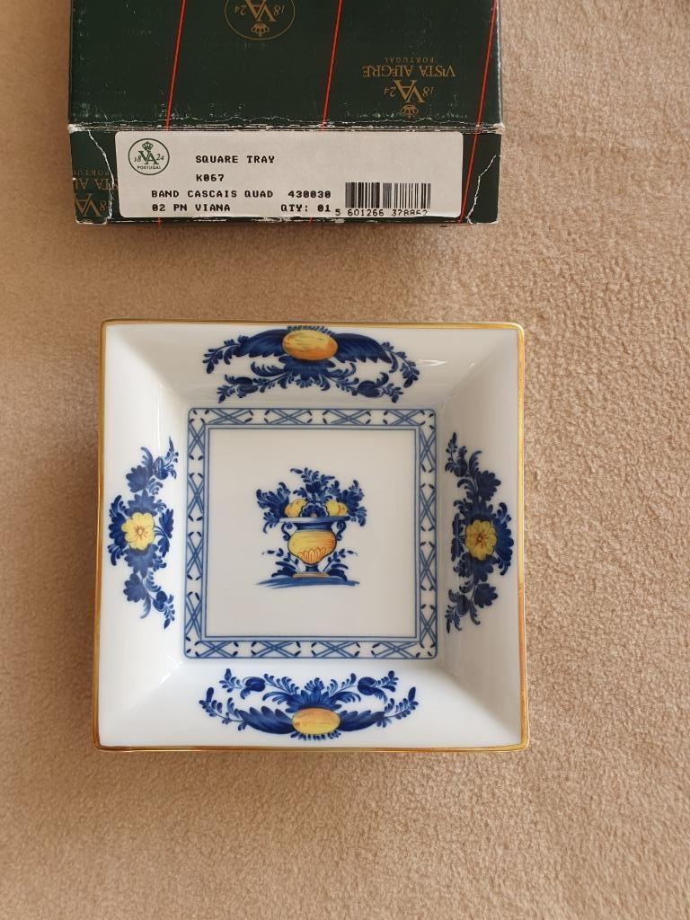 Plat carré en porcelaine Vista Alegre 12 x 12 x 3 cm, Envoi, Neuf, Porcelaine, Assiette ou Plat