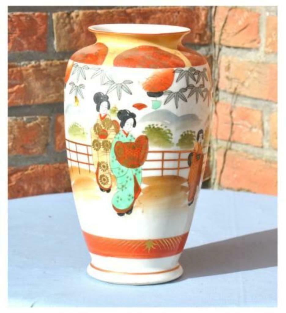 §vase décor geisha, Antiquités & Art, Antiquités | Vases, Enlèvement ou Envoi