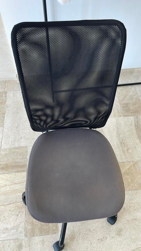 Chause de bureau, Enlèvement, Utilisé