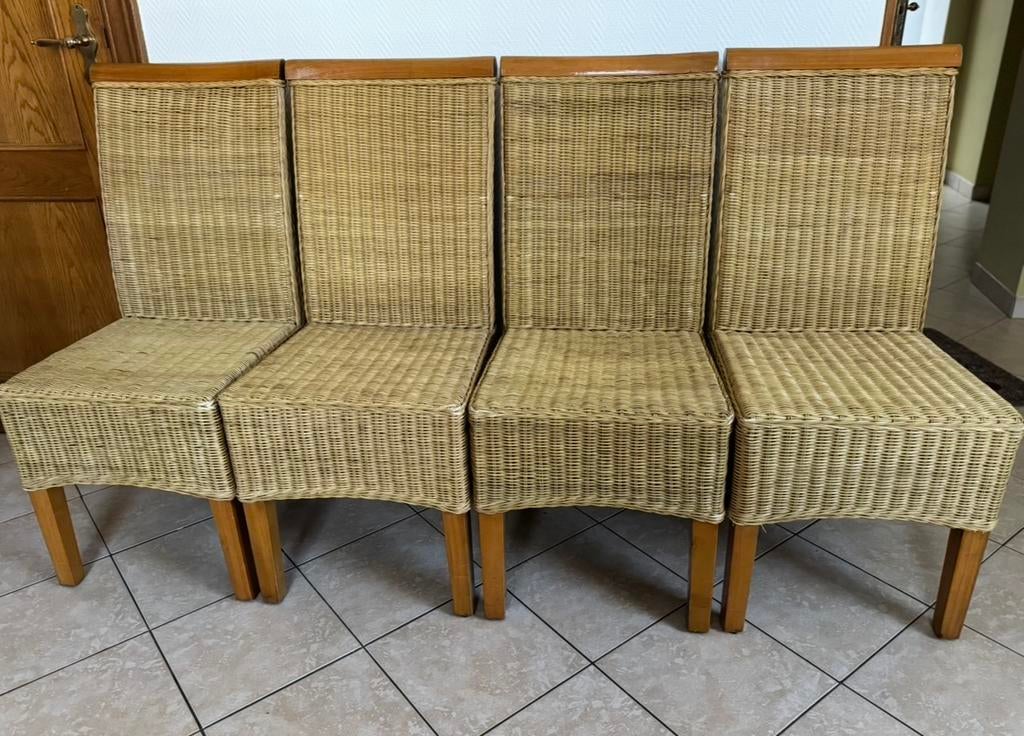 4 chaises + table de cuisine, Enlèvement