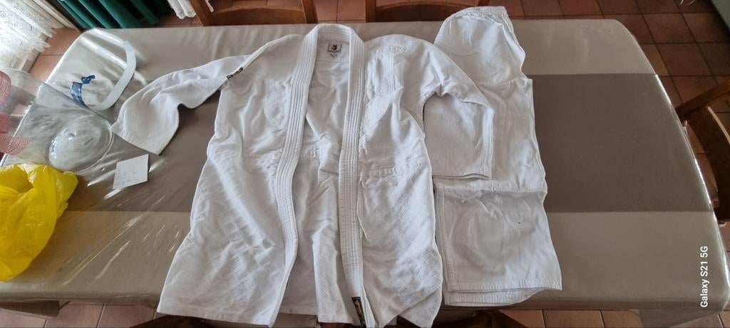 Taekwondo pak witte band maat 170, Ophalen, Zo goed als nieuw, Taekwondo, Vechtsportkleding