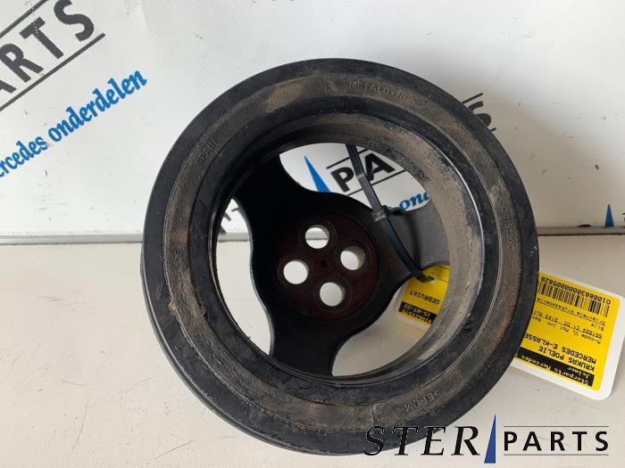 Krukas Poelie van een Mercedes E-Klasse, Ophalen of Verzenden, 3 maanden garantie, Gebruikt, Mercedes-Benz