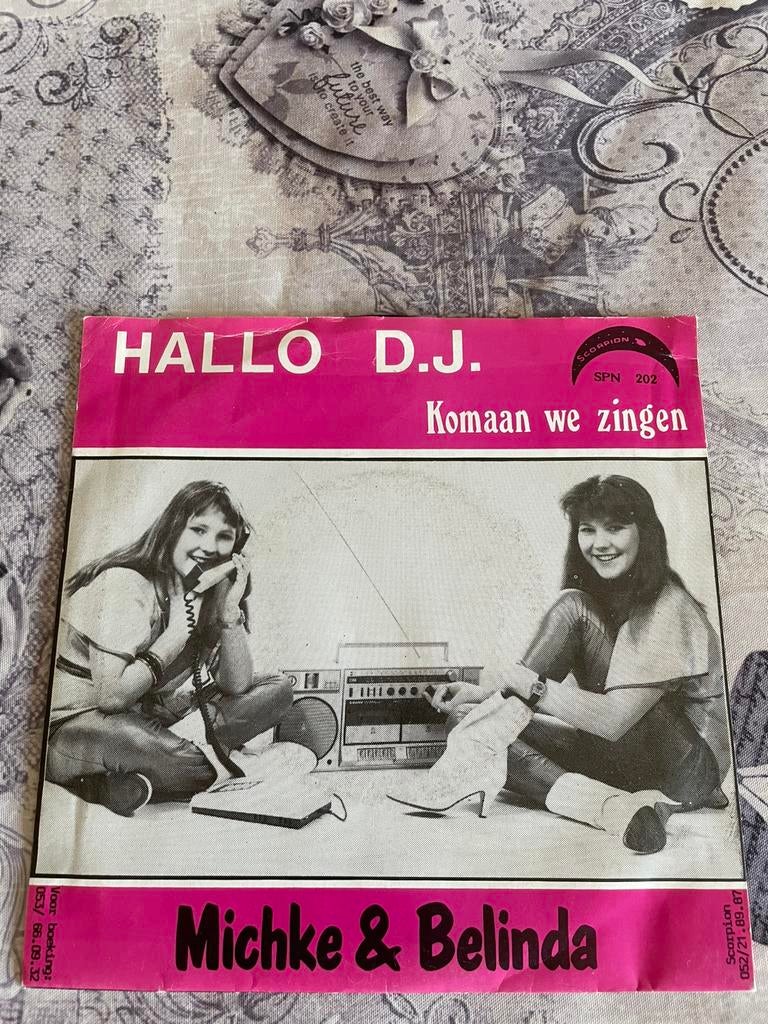 Michka & belinda - hallo dj / komaan , we zingen, Enlèvement ou Envoi