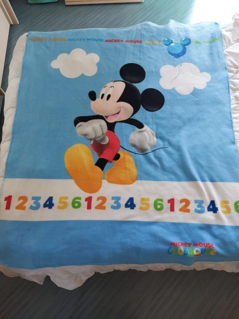 Couvre-lit doux ou couverture pour le siège de Mickey Mouse, Enfants & Bébés, Garçon ou Fille, Enlèvement, Utilisé, Autres types