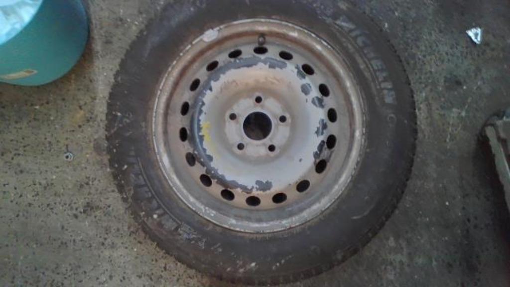 Roue Renault Kangoo 2  195/65r15 5 trous 2013 LP/14539, Autos : Pièces & Accessoires, Enlèvement, Utilisé, Renault
