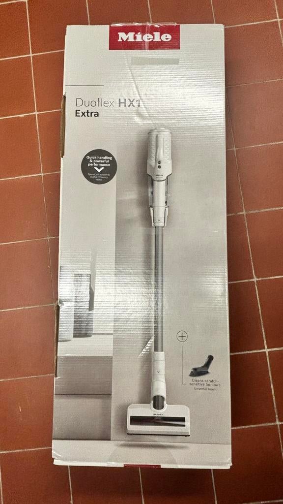 Nieuwe Stofzuiger - Miele, Elektronische apparatuur, Stofzuigers, Ophalen, Zo goed als nieuw