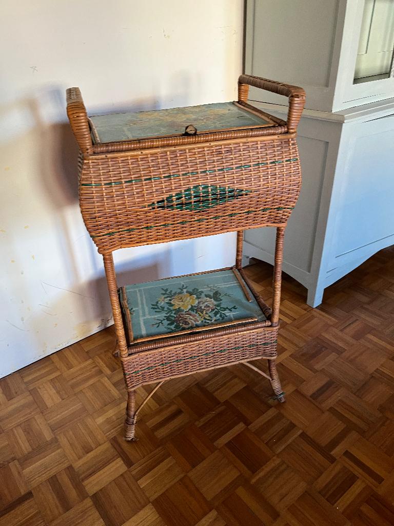 Schitterende Vintage hoge Naaimand, Ophalen