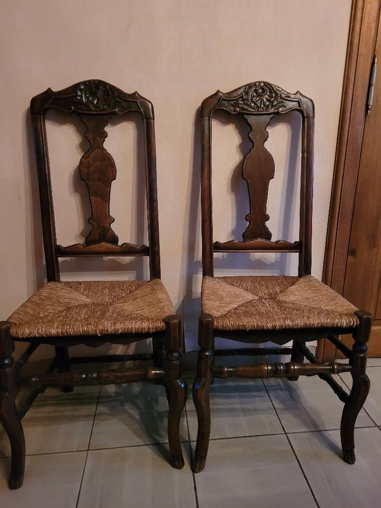 2 antieke stoelen, Ophalen