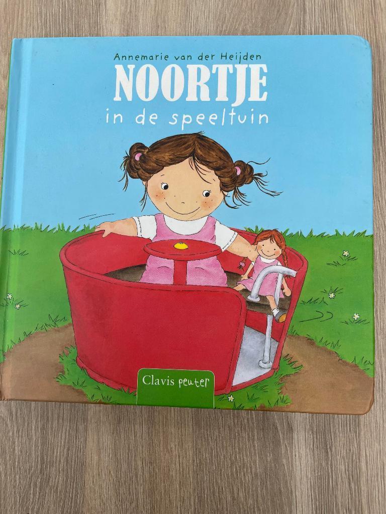 Noortje in de speeltuin, Ophalen of Verzenden, Meisje