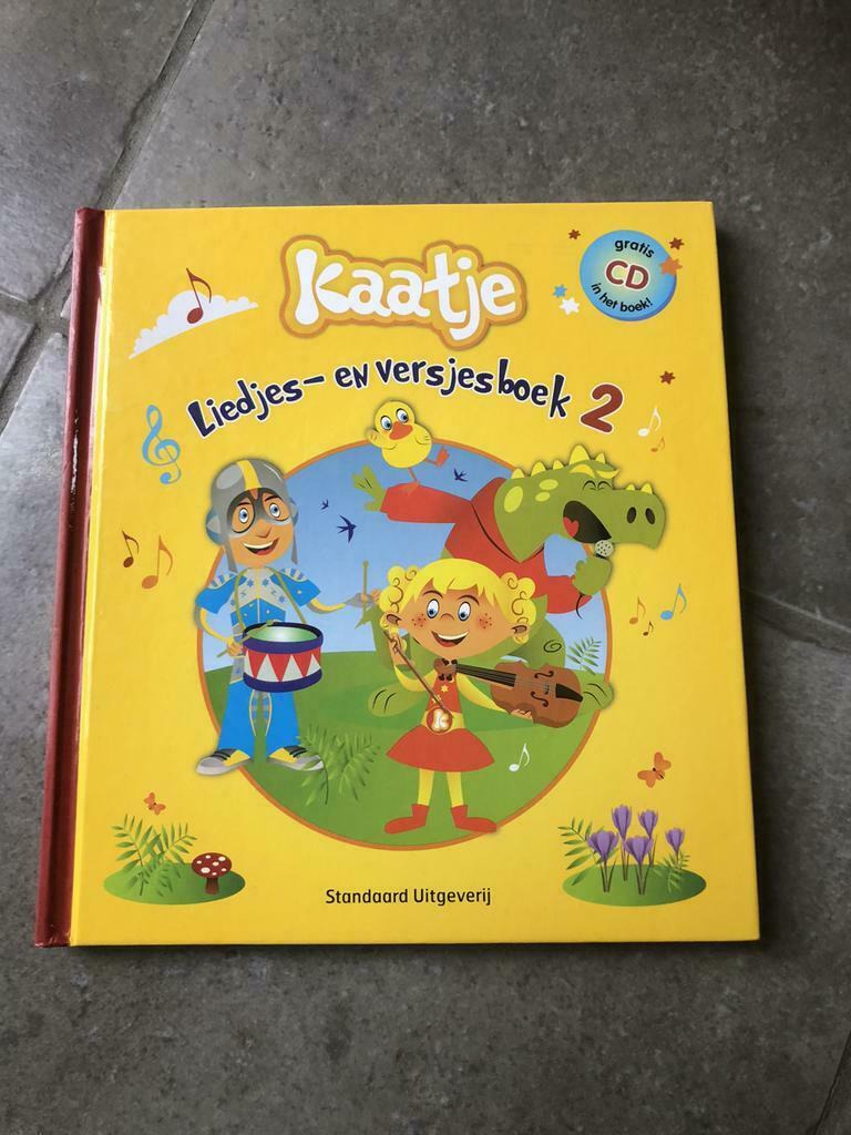 Kaatje Liedjes-en versjesboek 2 met CD!, Ophalen of Verzenden, Zo goed als nieuw