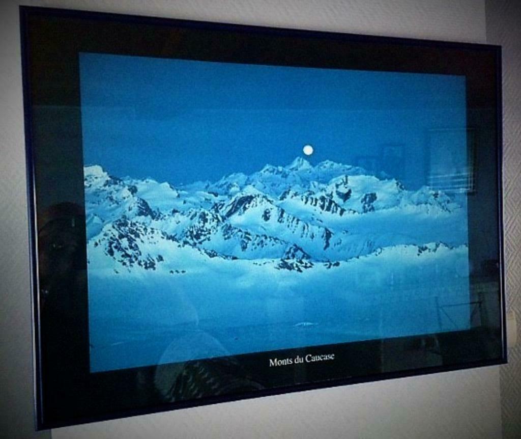 Een prachtig wandframe van de “Monts du Causase”, Zo goed als nieuw