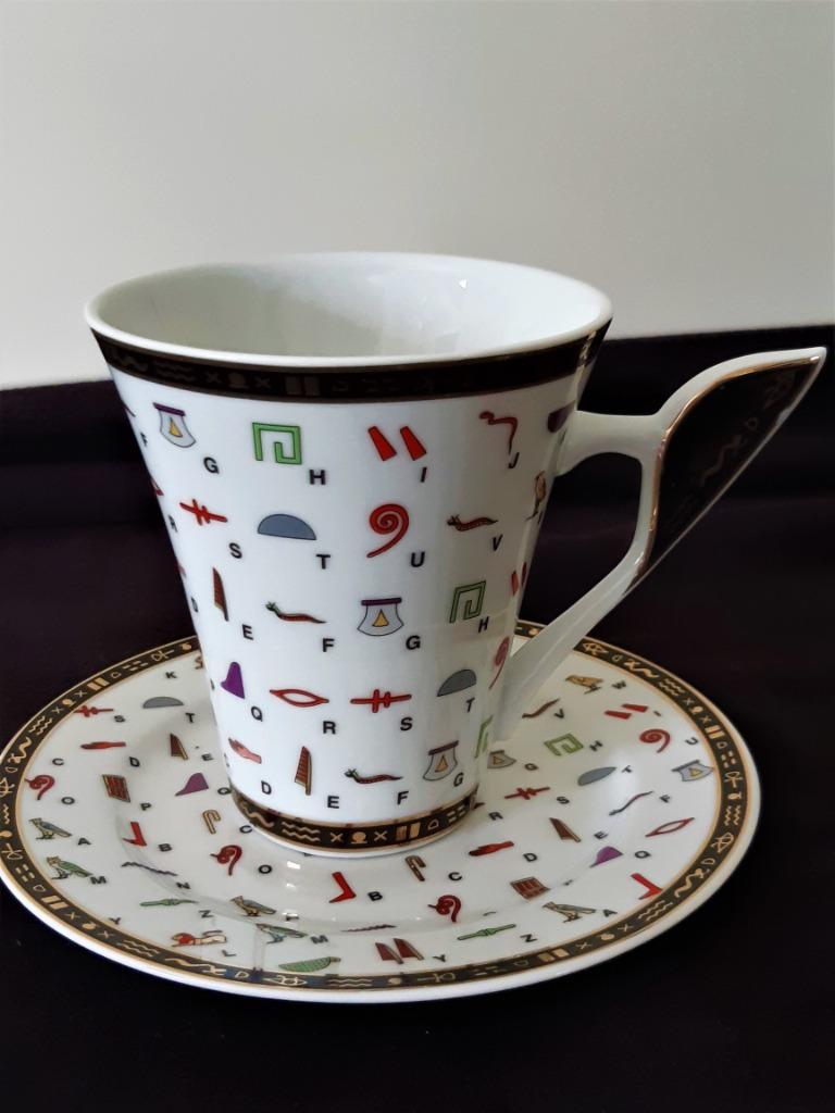 Fathy Mahoud - Limoges - koffiekop en onderbord in porselein, Ophalen of Verzenden