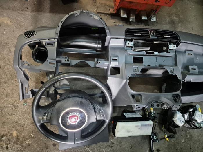 Airbag set + dashboard van een Fiat 500, Gebruikt, -, -, Ophalen of Verzenden