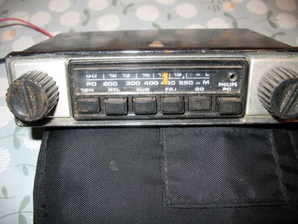 oude auto radio 12v Philips, Ophalen of Verzenden, Oldtimer onderdelen