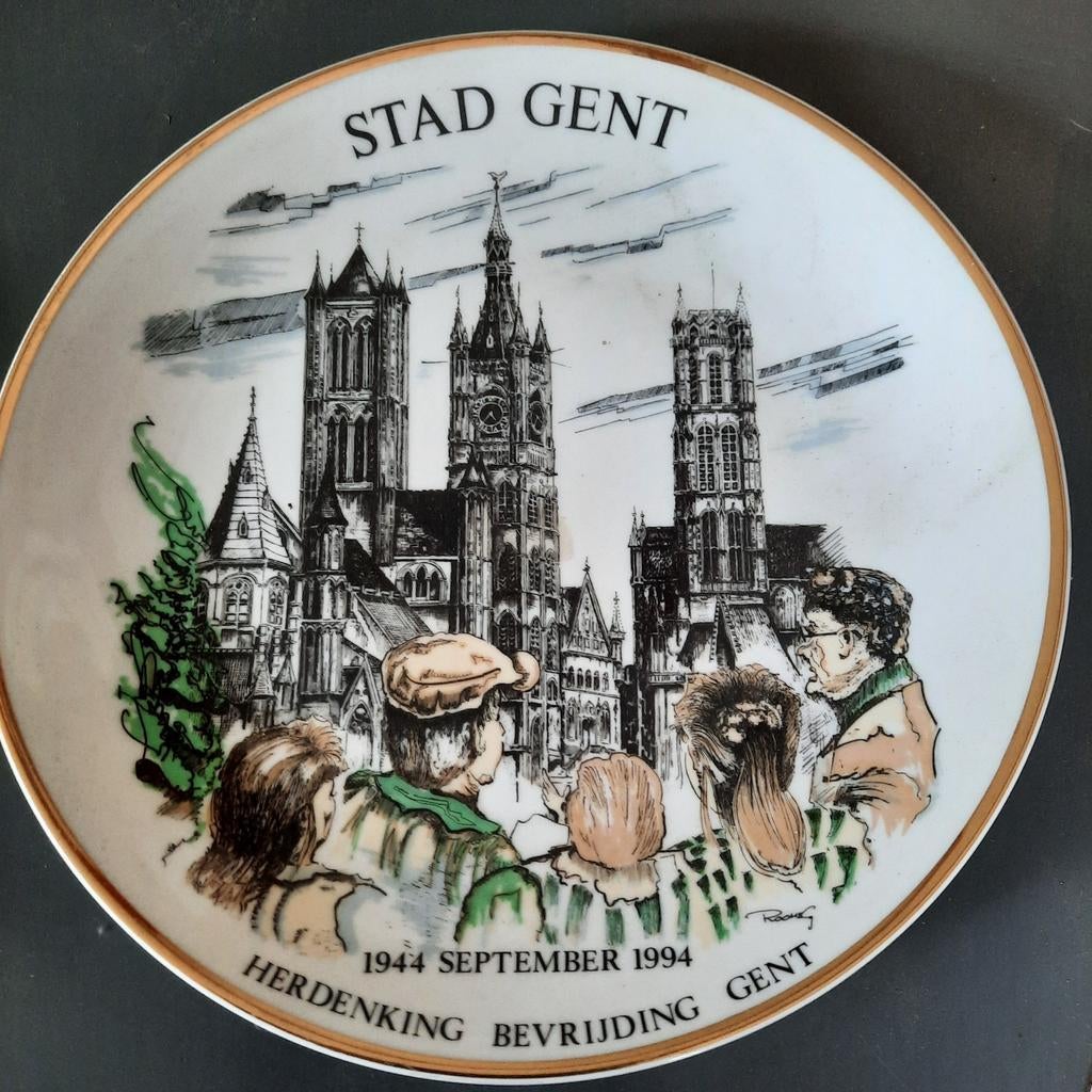 Bord 50e verjaardag van de bevrijding van Gent ., Antiek en Kunst, Antiek | Porselein, Ophalen of Verzenden