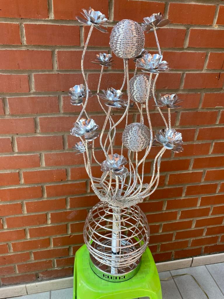 Fleur avec lampe led, Enlèvement, Comme neuf