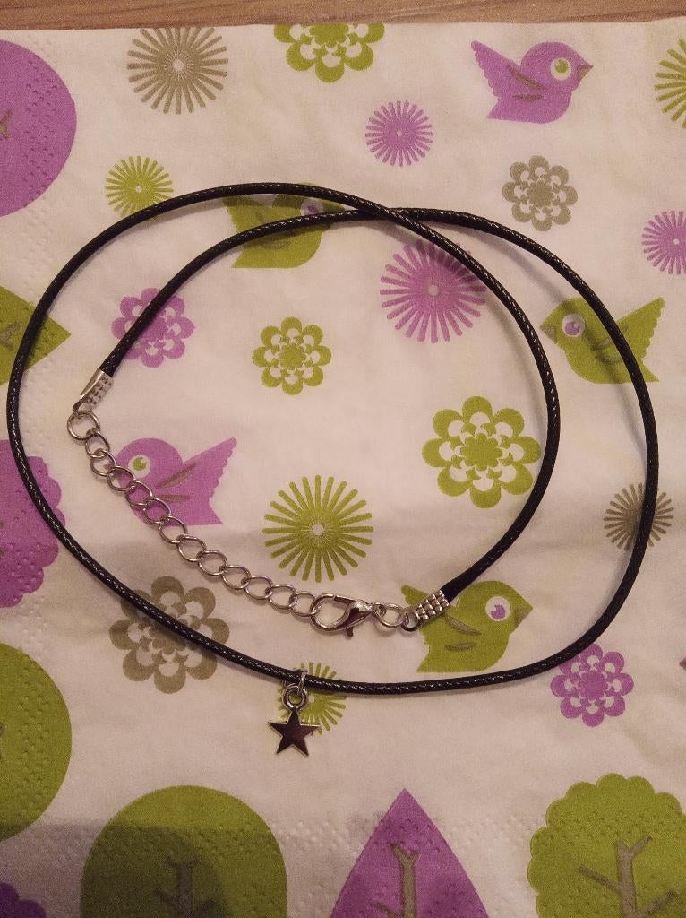 Bedeltjes ketting met een ster, Verstelbaar, Nieuw, Ophalen of Verzenden, Zilver