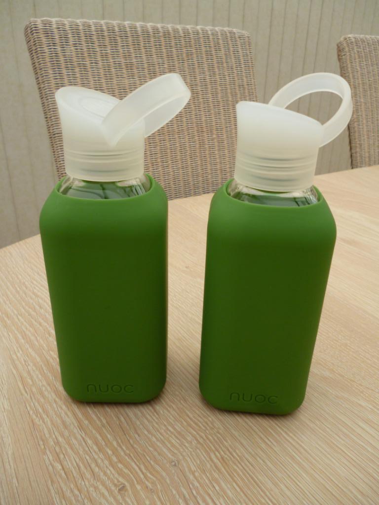 2 Bouteilles réutilisable NUOC  en verre borosilicate 500ml, Sports & Fitness, Gourdes d'eau, Neuf, Enlèvement ou Envoi