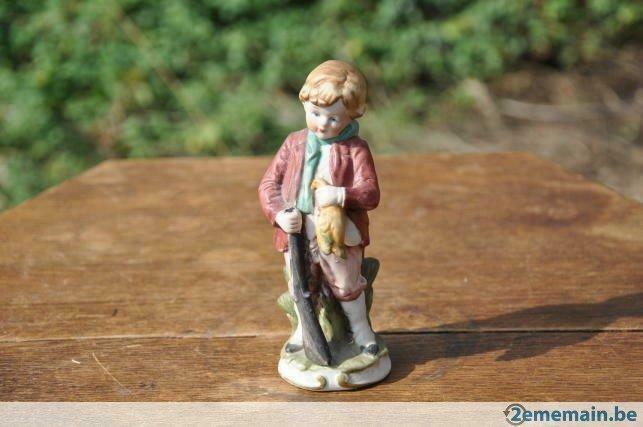 statue en biscuit garconnet chasseur, Enlèvement ou Envoi