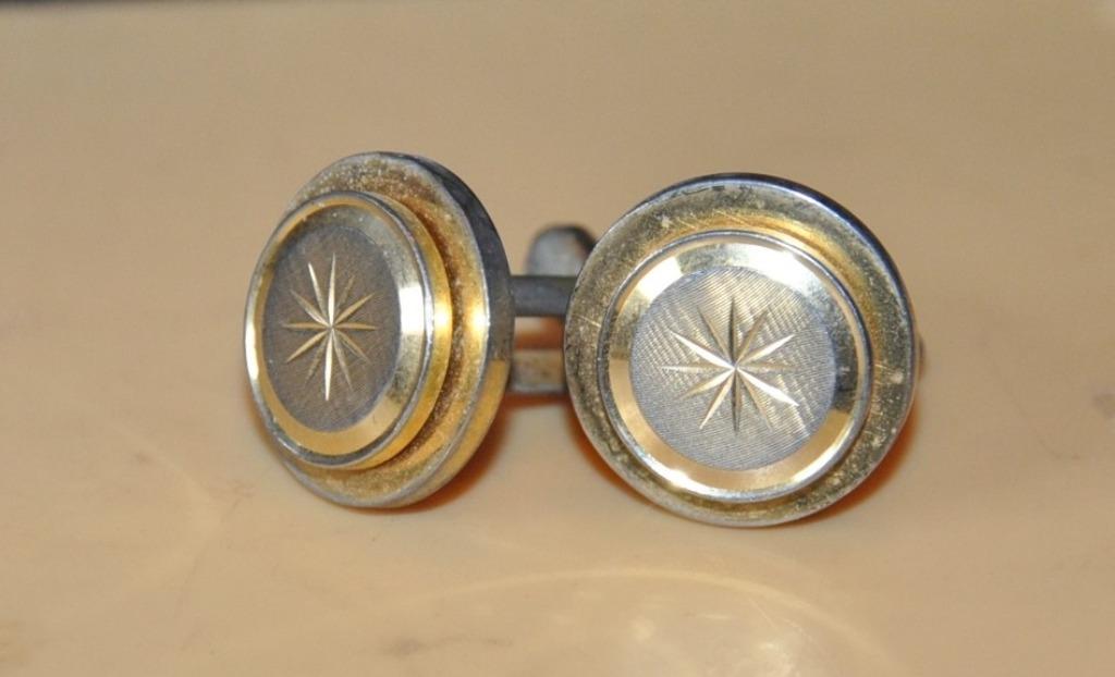 paire de bouton de manchette (bmx2007), Bijoux, Sacs & Beauté, Boutons de manchette, Utilisé, Doré, Enlèvement ou Envoi