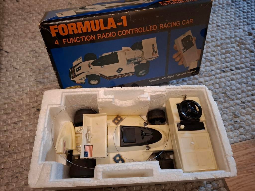 Formule 1 rc auto vintage, Ophalen, Zo goed als nieuw