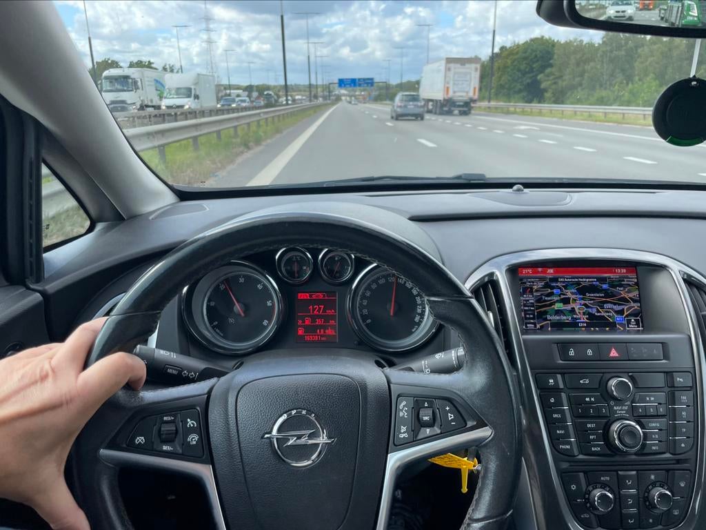 Opel Astra J, Année : 2014, 1.6d,A/c GPS, Jantes R16 169 km, Autos : Divers, Voitures de course