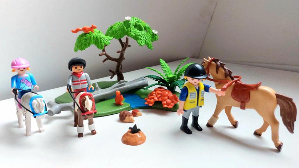 Playmobil 6947 Ruiters met pony's en paard compleet, Ophalen of Verzenden, Zo goed als nieuw, Complete set