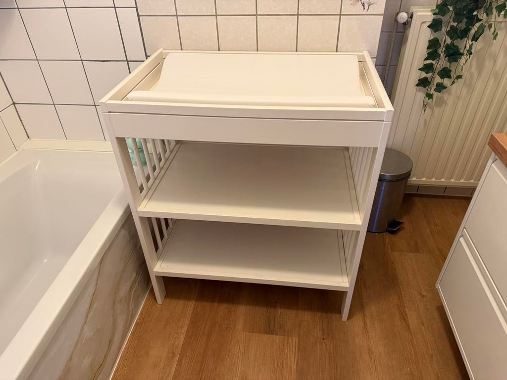 Commode met luierkussen, Kinderen en Baby's, Ophalen, Zo goed als nieuw