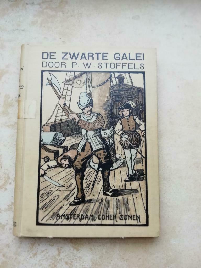 heel oud boek "de  zwarte galey", Boeken, Ophalen of Verzenden, Gelezen