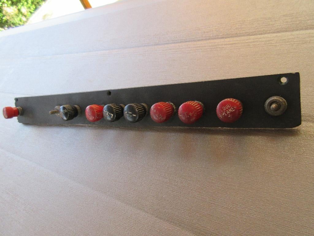 Connecteur de tensions pour radio TSF 1920' Ebonite, Enlèvement ou Envoi