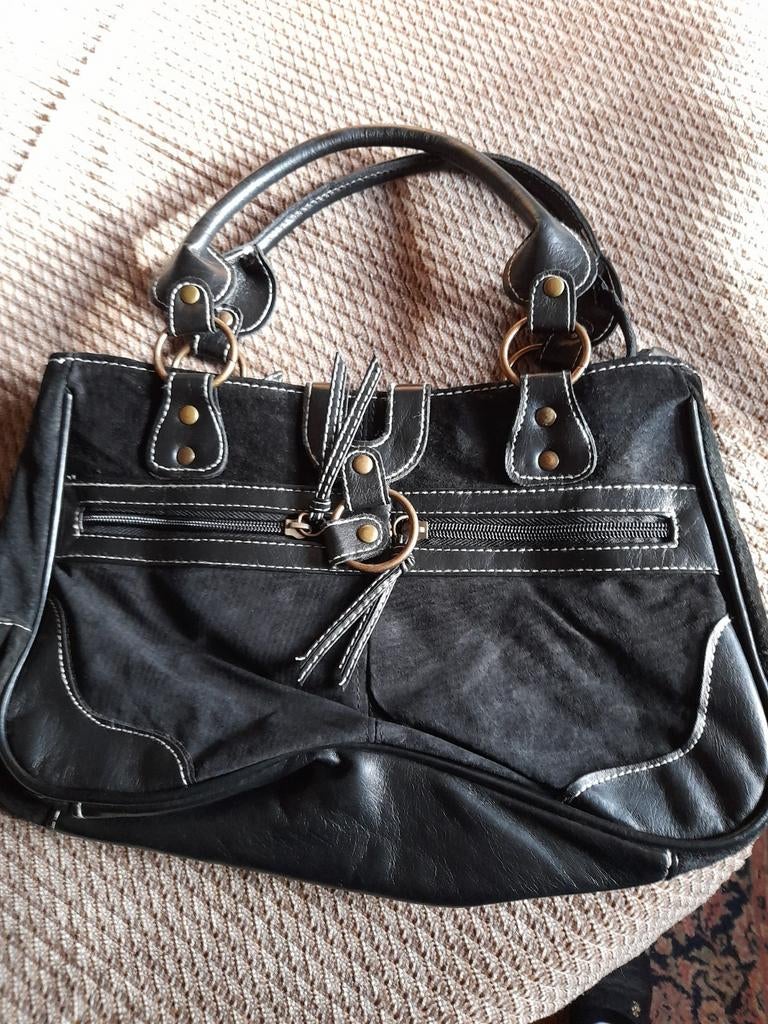 Handtas, dames, NIEUW, zwart ,2 zakjes binnenin, Ophalen of Verzenden, Nieuw, Zwart, Handtas