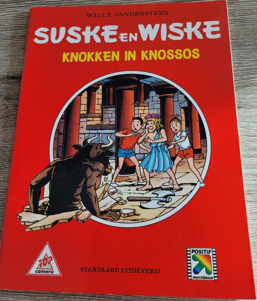 Suske en Wiske - Knokken in Knossos (uitg. Top Camera), Boeken, Eén stripboek, Ophalen of Verzenden, Gelezen