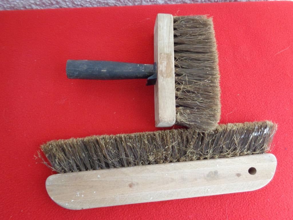 2 brosses pour tapissage, Verzenden
