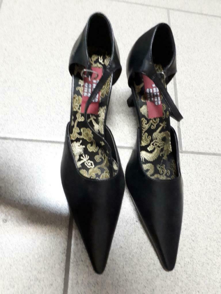 Escarpins neufs noirs pointure 38, Vêtements | Femmes, Chaussures, Neuf, Escarpins, Enlèvement, Noir