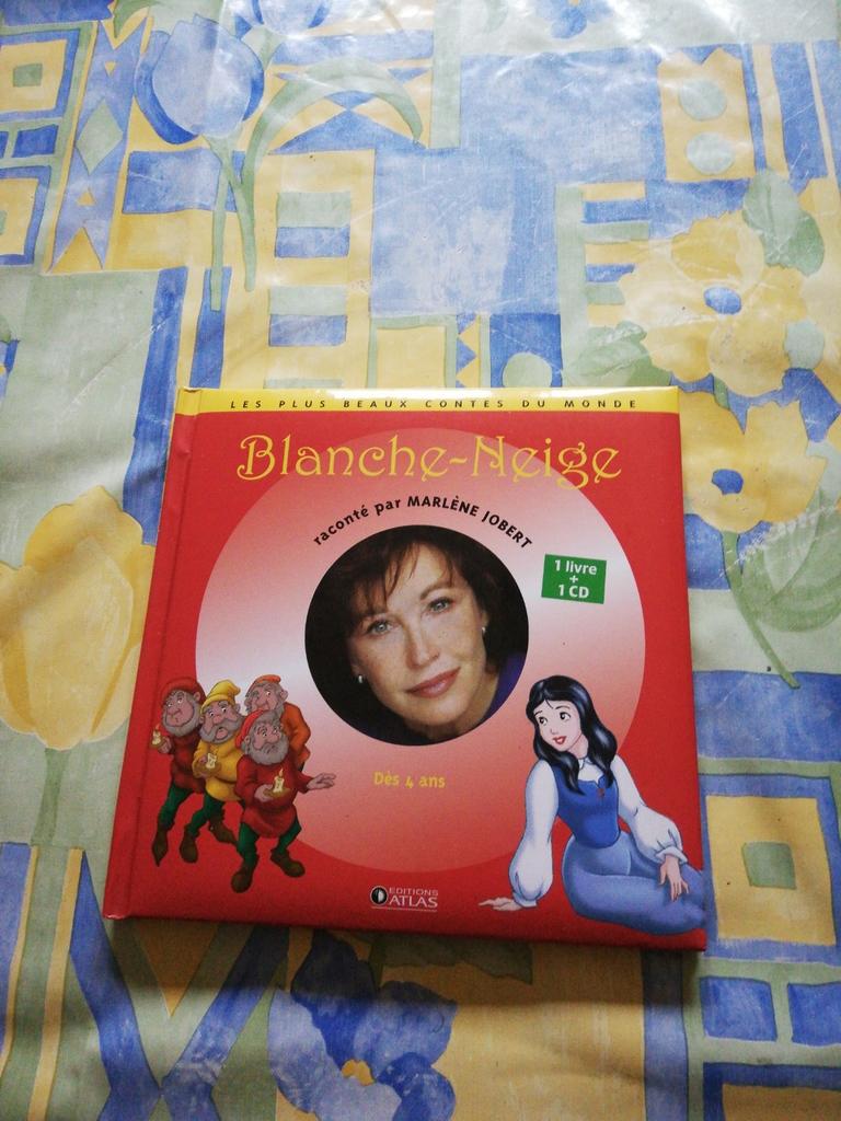 Livre+CD. Blanche-Neige. Marlene Jobert., Livres, Enlèvement ou Envoi, Comme neuf