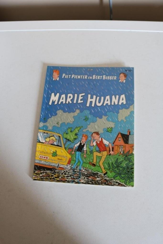 Piet Pienter Nr 39 : Marie Huana - sc - 1e druk 1983, Eén stripboek, Ophalen of Verzenden, Zo goed als nieuw, POM