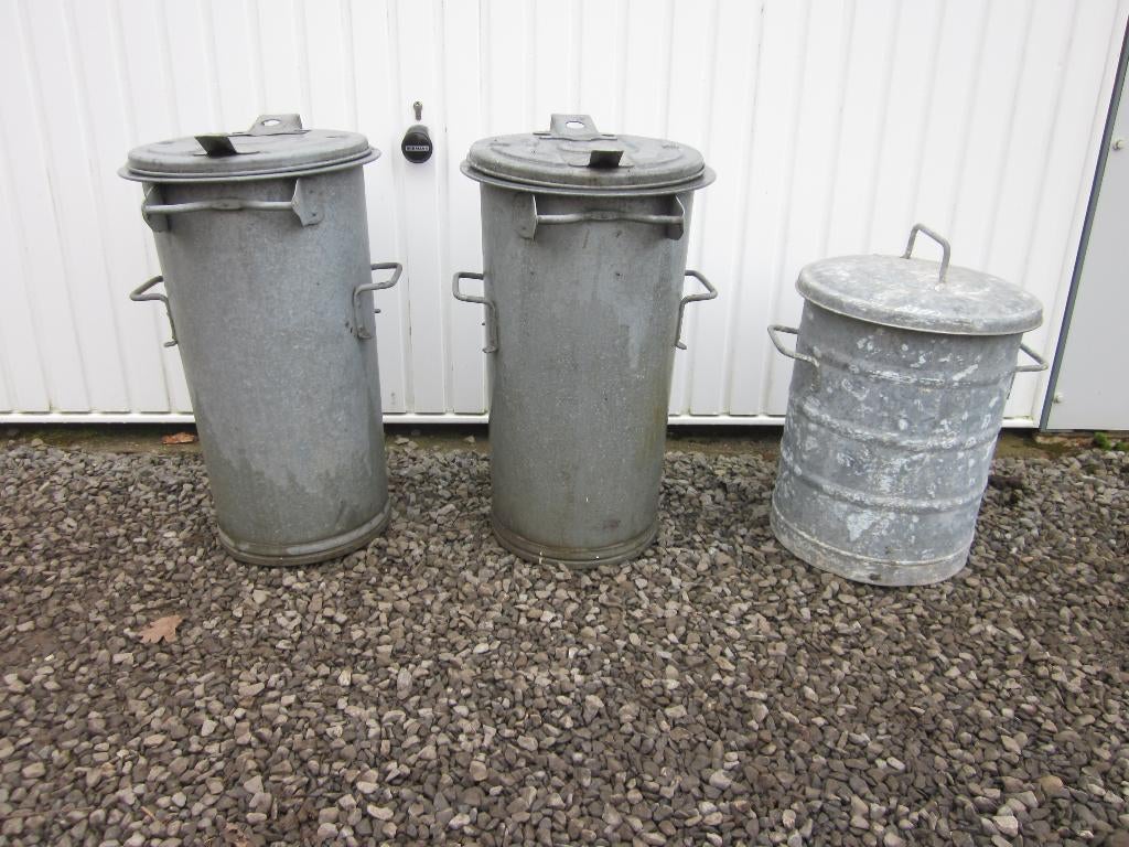 lot de 3 anciennes poubelles en galva, Ophalen